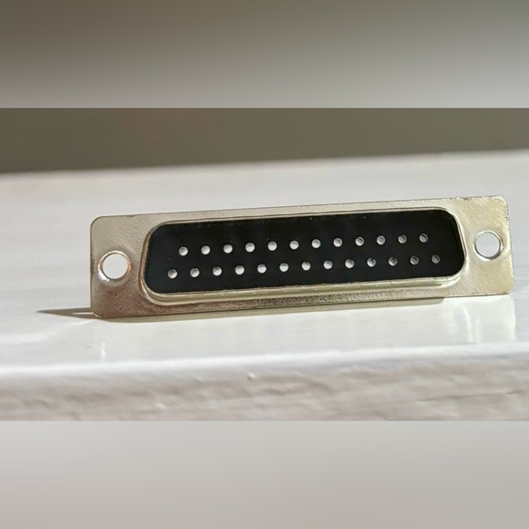 New RoHS 100 Piece Empty Crimp Housings- 25 Pin Male Lot - Picture 4 of 6